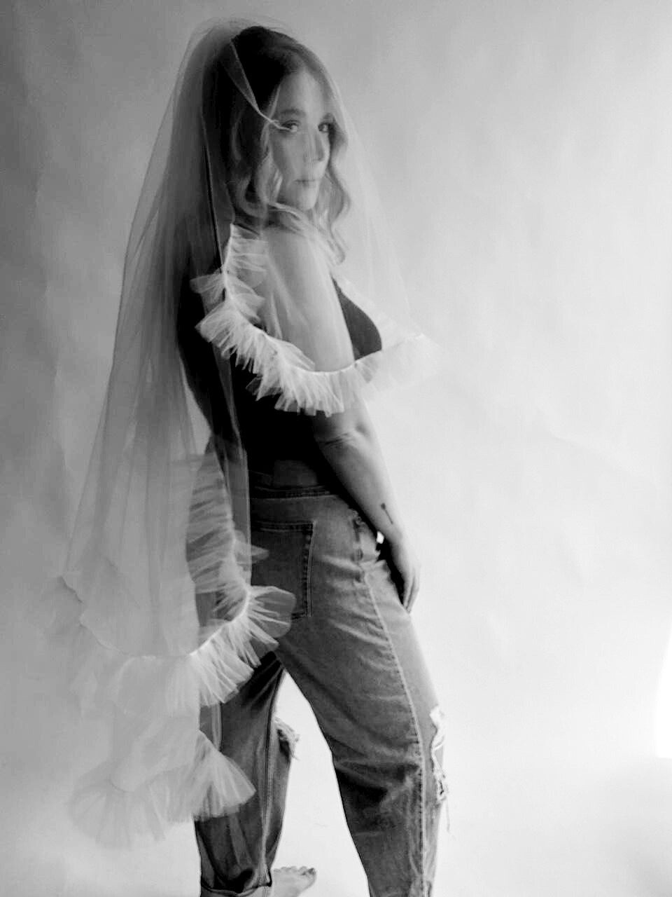 Diana Ruffle Veil
